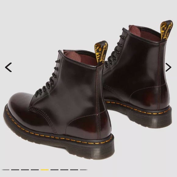 Dr. Martens Women’s 1460 Leather Boots Size 6M - Picture 4 of 8